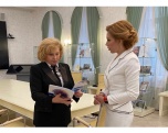 Лариса Свиридова поздравила Уполномоченного по правам человека в Российской Федерации с днем рождения.