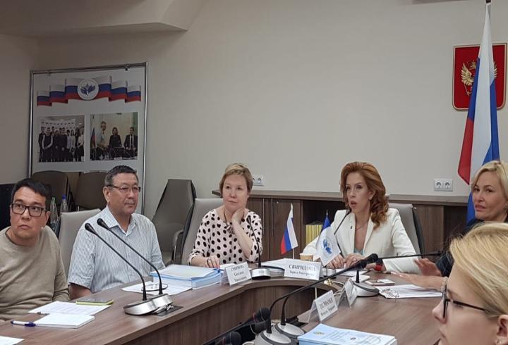 Уполномоченный по правам человека в НАО Лариса Свиридова рассказала о вопросах проводимой государственной политики в отношении коренных народов Севера, проживающих в арктическом регионе.